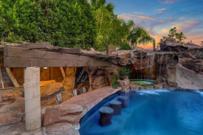 Tachevah by AvantStay RELAX LIKE A ROCKSTAR POOL HOT TUB GROTTOGOLF, Cathedral City
